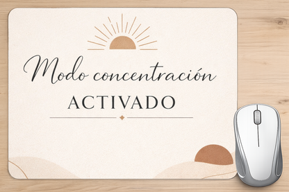 alfombrilla de raton boho beige con frase modo concentracion activado estilo minimalista decoracion escritorio