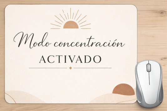 alfombrilla de raton boho beige con frase modo concentracion activado estilo minimalista decoracion escritorio